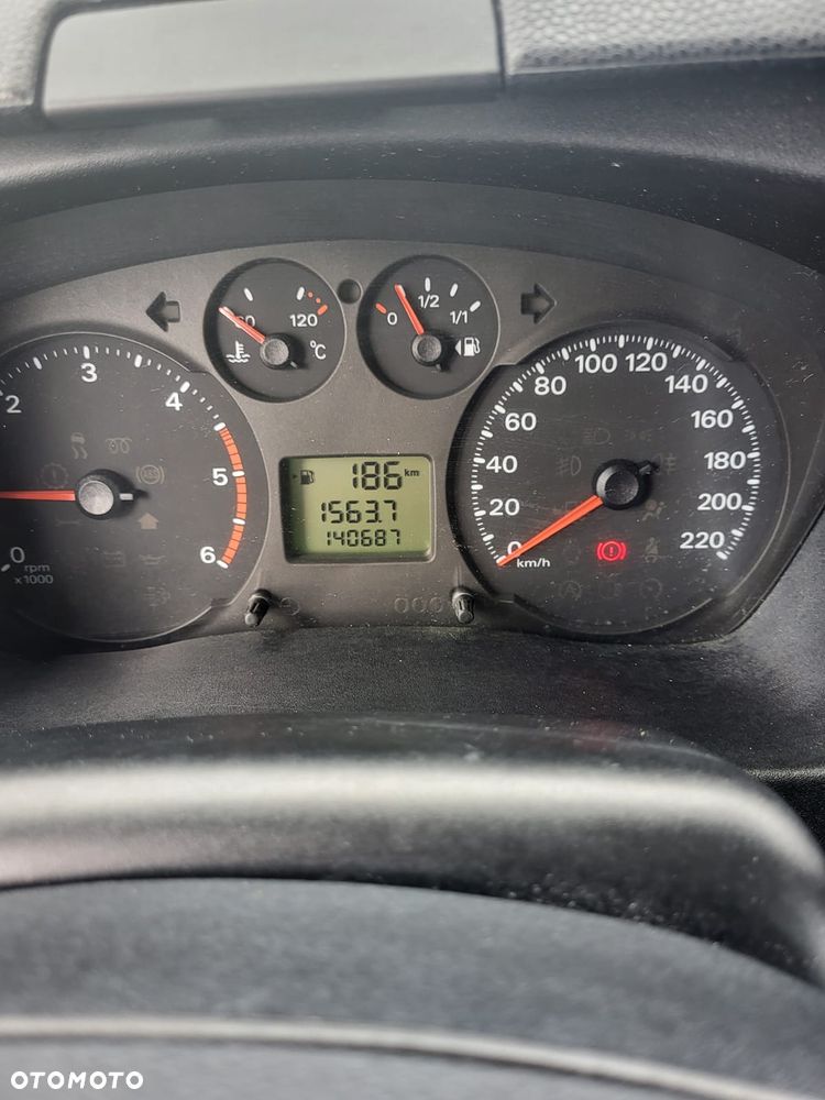 Ford Transit - 26