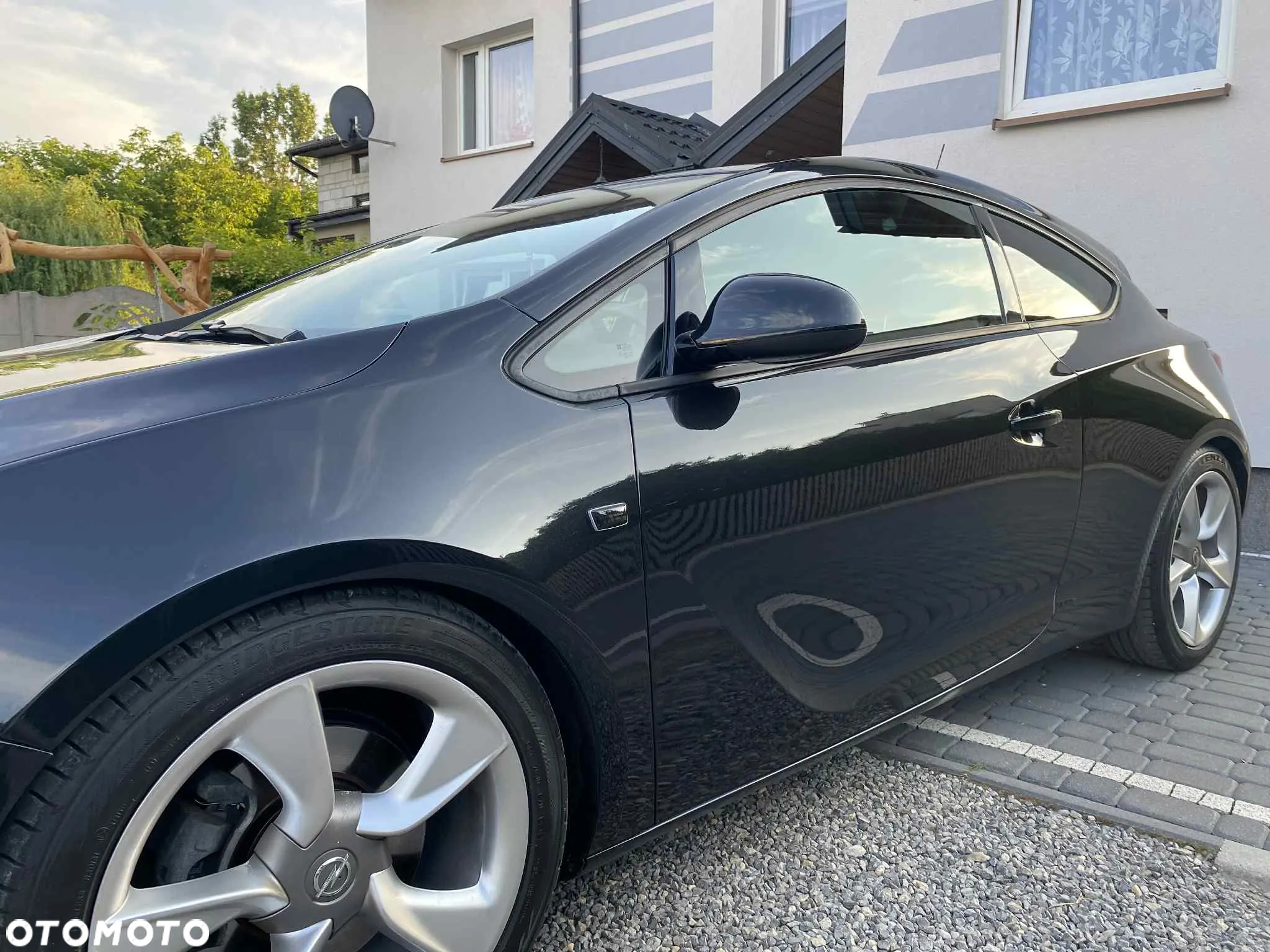 Opel Astra GTC 1.4 Turbo - 9