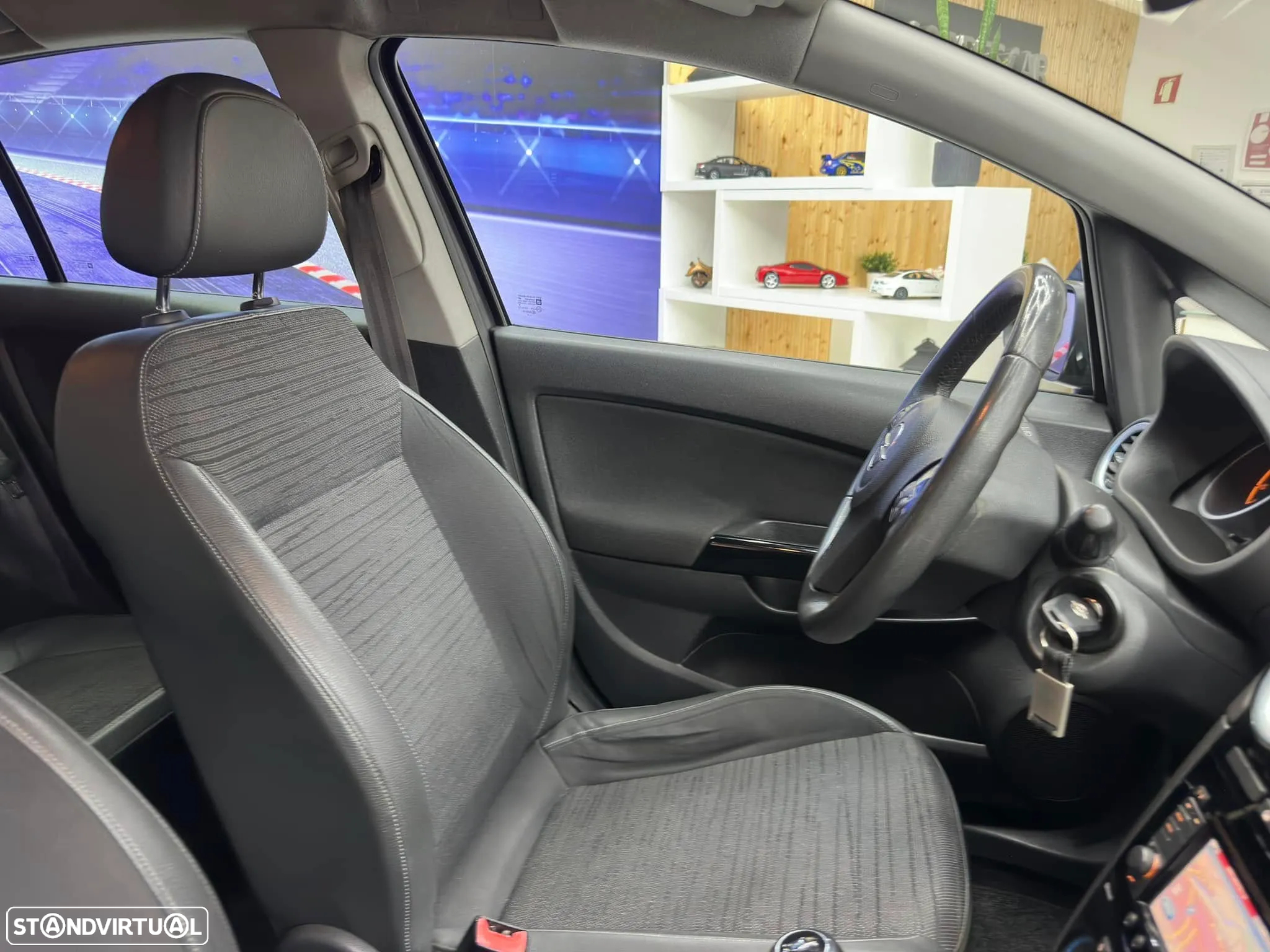 Opel Corsa 1.3 CDTi Business Edition - 21