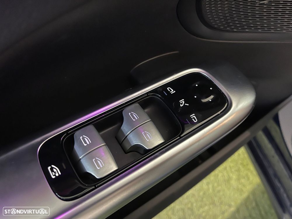 Mercedes-Benz C 300 e T 9G-TRONIC Avantgarde - 34