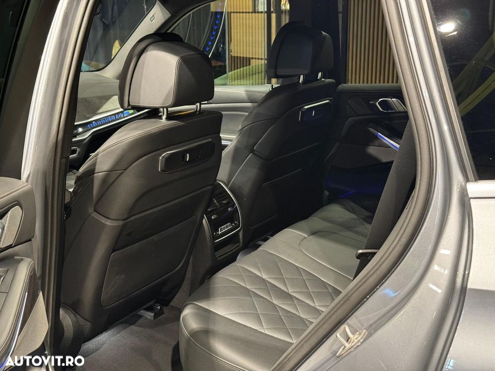 BMW X5 xDrive40i - 18