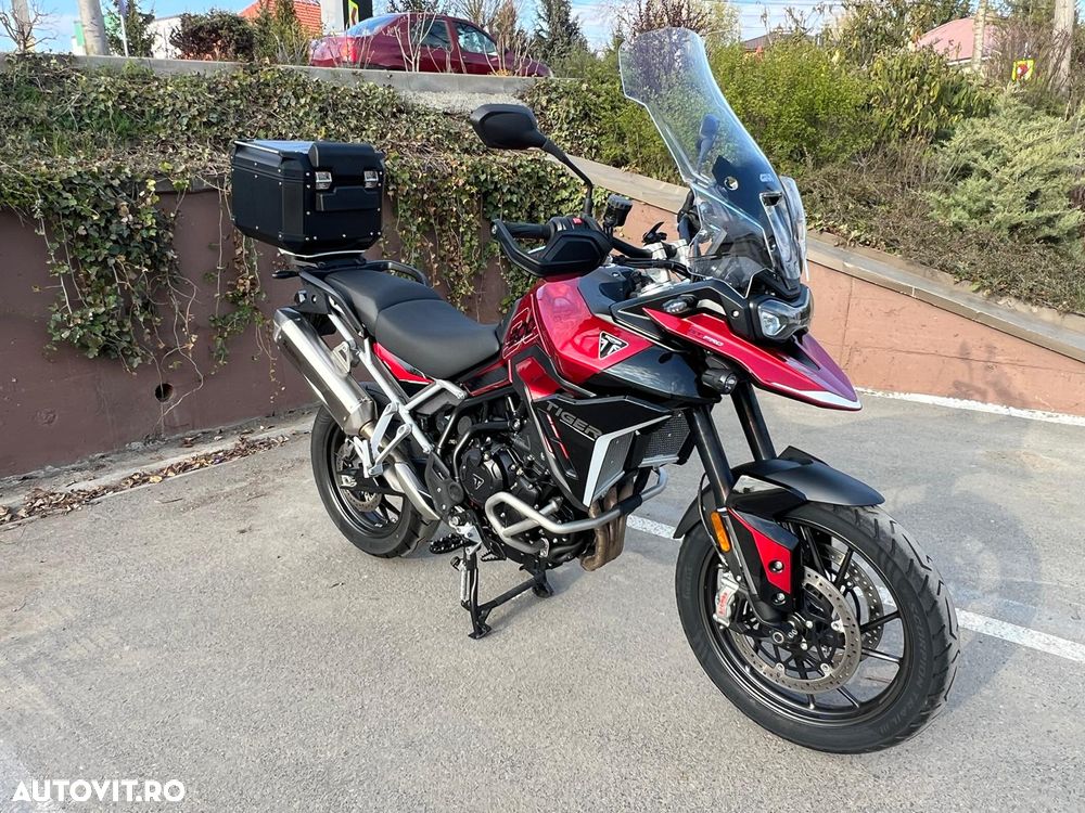 Triumph Tiger 900 - 8