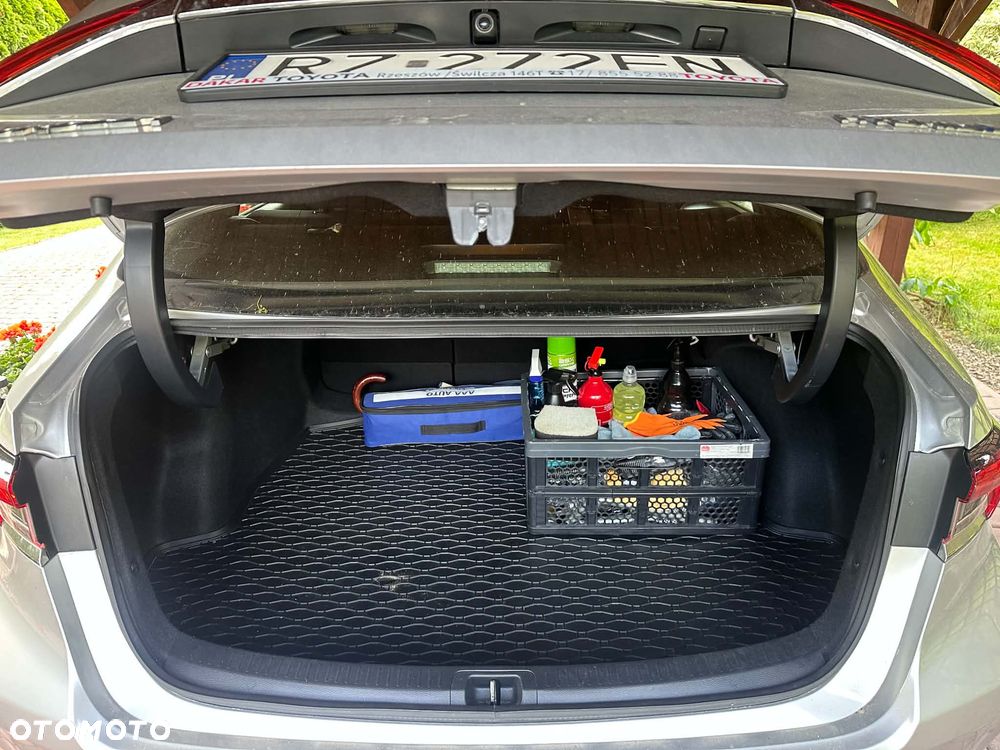 Toyota Corolla 1.8 Hybrid GPF Comfort - 4