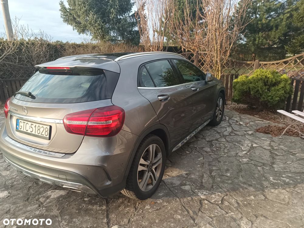 Mercedes-Benz GLA 220 d 7G-DCT UrbanStyle Edition - 6