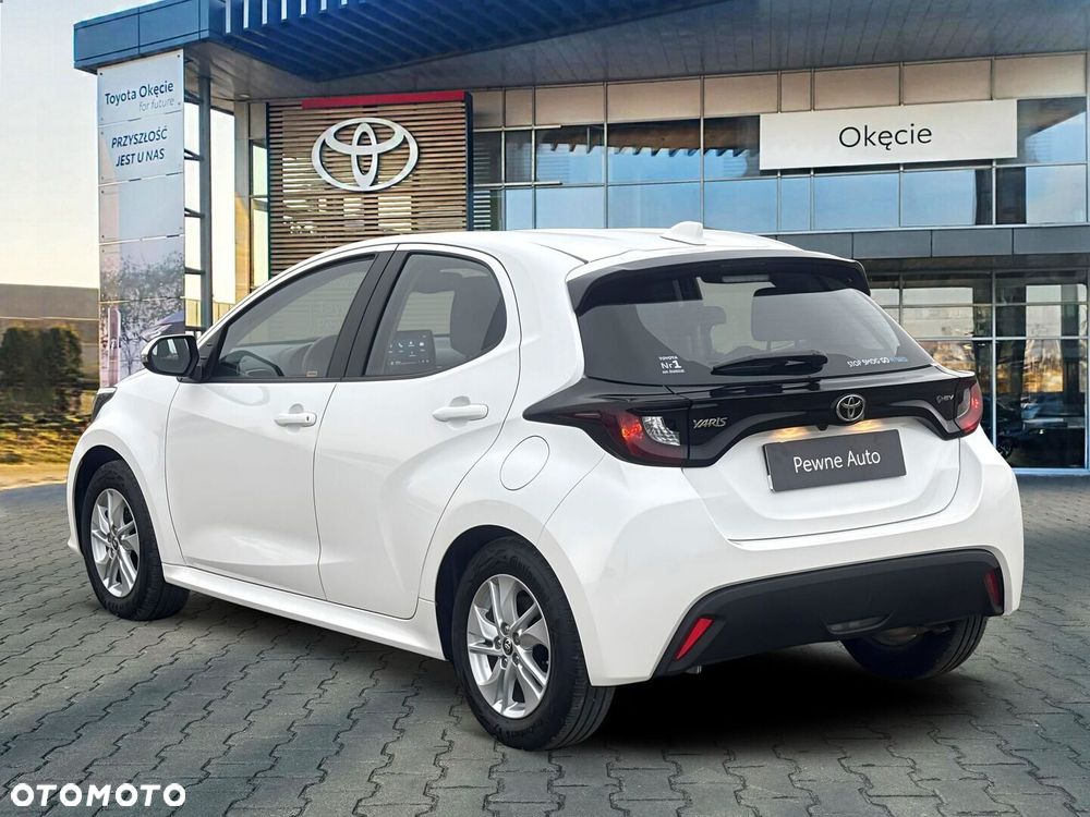 Toyota Yaris 2024 photo 3