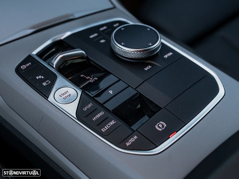 BMW 320 e Aut. Luxury Line - 17