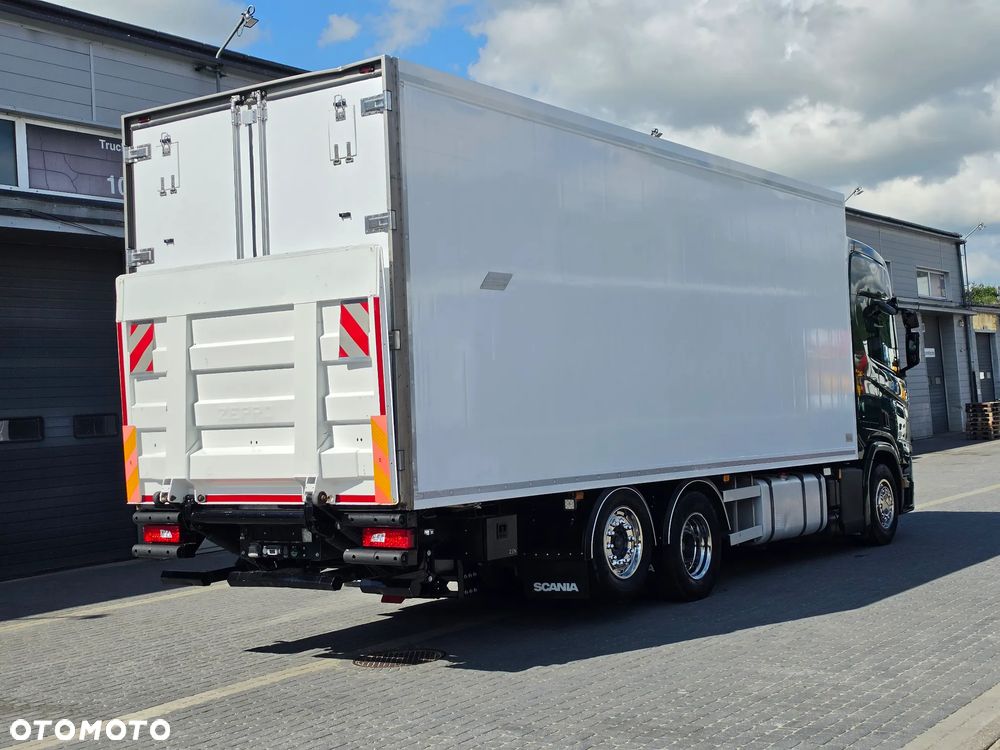 Scania R450/ Chłodnia / 6x2 / Pierwszy właściciel / Import Niemcy / Zadbana / Gotowa do pracy bez wkładu / Euro 6/ Kontener Kwiatowy / - 12