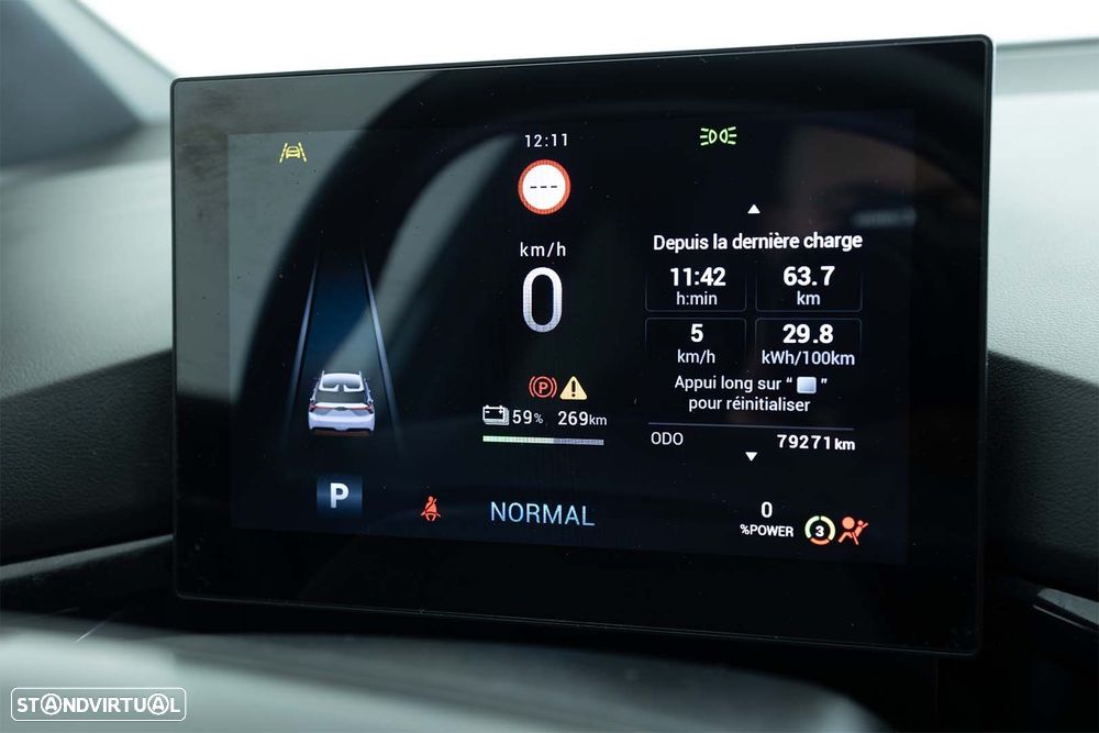 MG MG4 64 kWh Luxury - 26