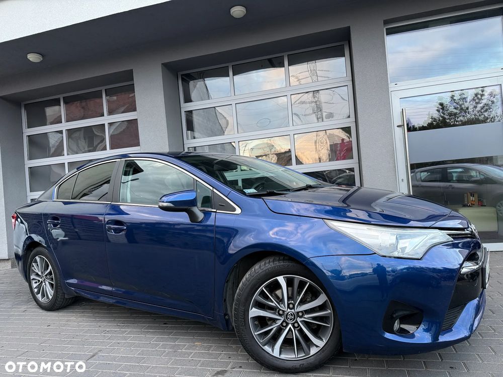 Toyota Avensis 2.0 Premium MS - 21