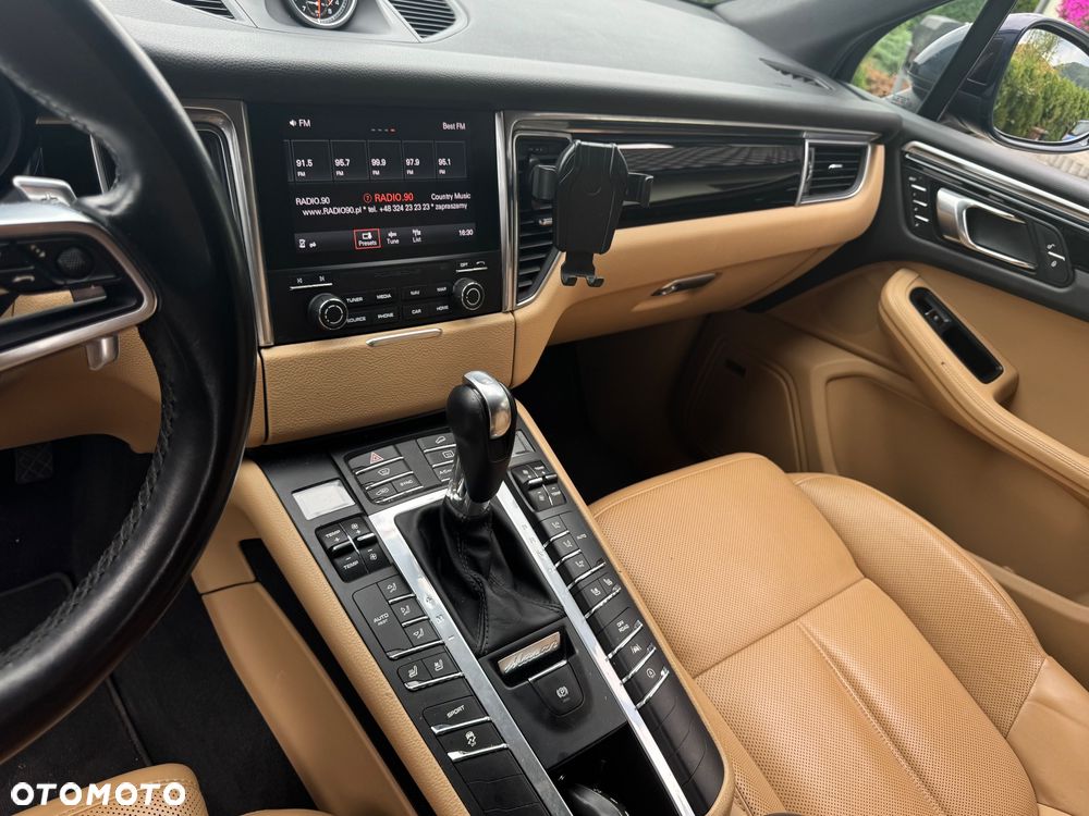 Porsche Macan Standard - 11