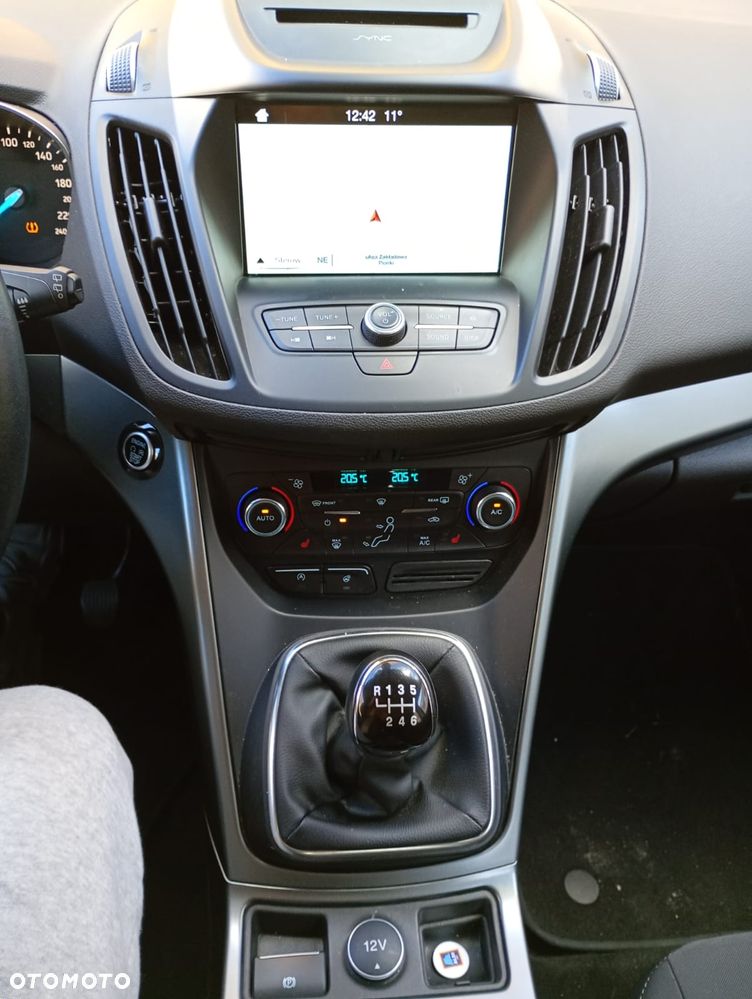 Ford Kuga 1.5 EcoBoost FWD Titanium ASS - 3