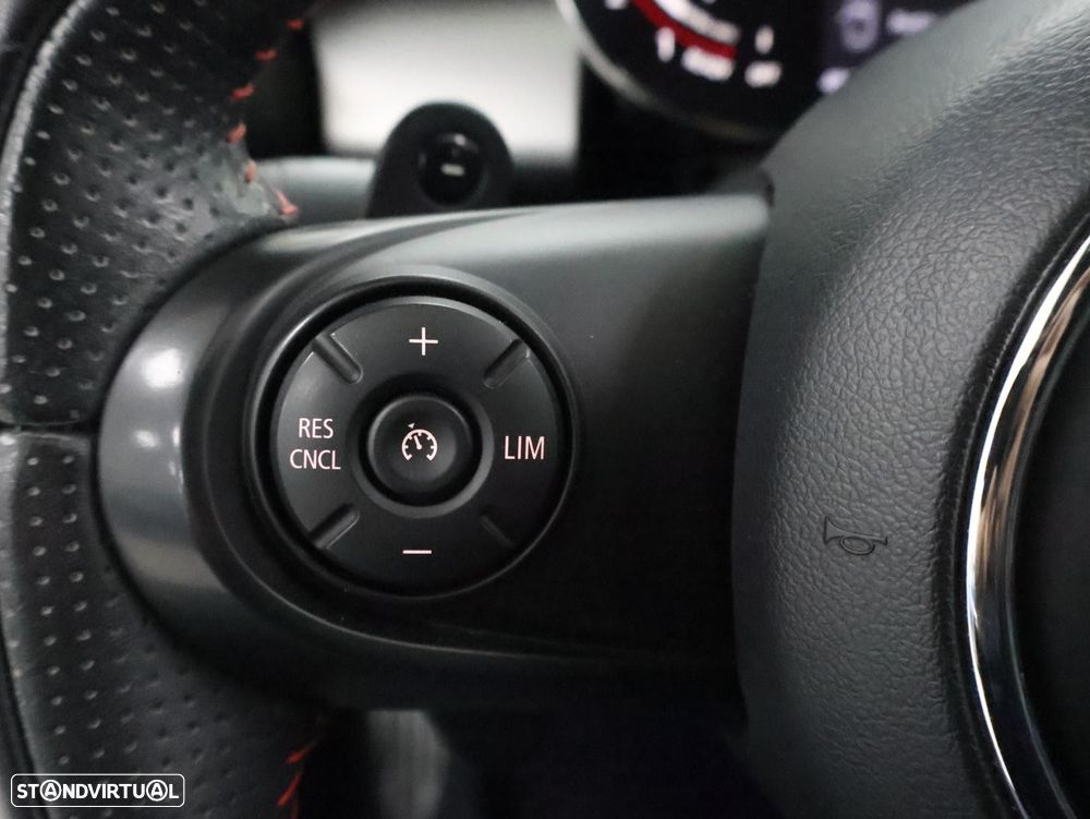 MINI Cabrio John Cooper Works Plus Auto Desportiva - 17