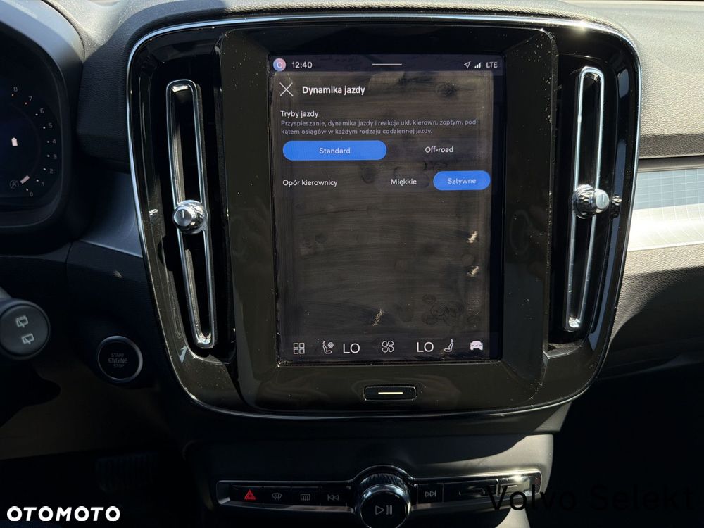 Volvo XC 40 - 24