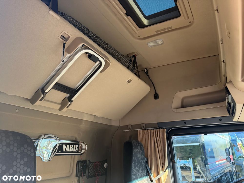 Scania R450 CROWN EDITION / HYDRAULIKA DWUOBWODOWA + 2 ZBIORNIKI PALIWOWE / RETARDER / LAMPY LED / TACHOGRAF NOWEJ GENERACJI GEN2v2 / FULL SPOJLERY / PIĘKNA SCANIA 2017 ROK !! - 38