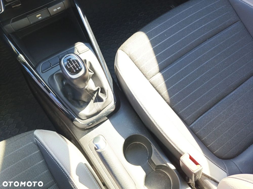 Kia Stonic 1.0 T-GDI L - 17