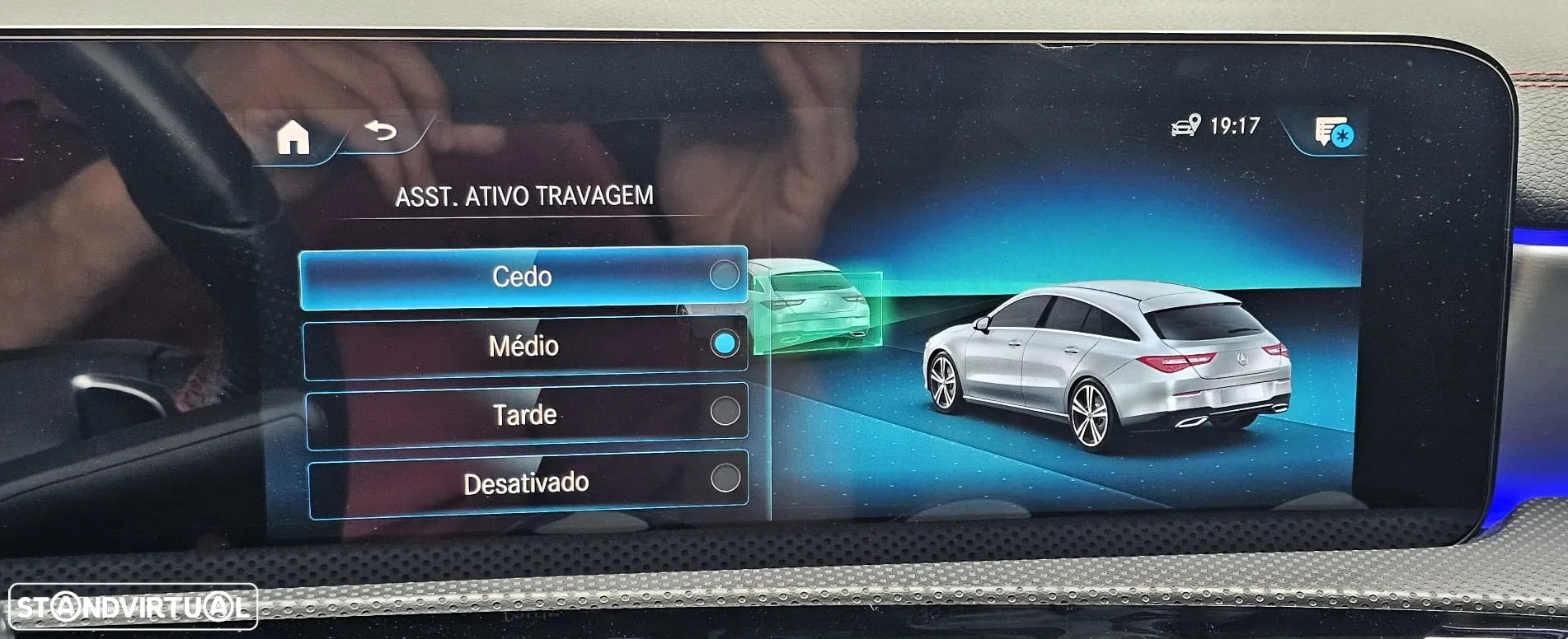 Mercedes-Benz CLA 180 d Shooting Brake AMG Line Aut. - 25