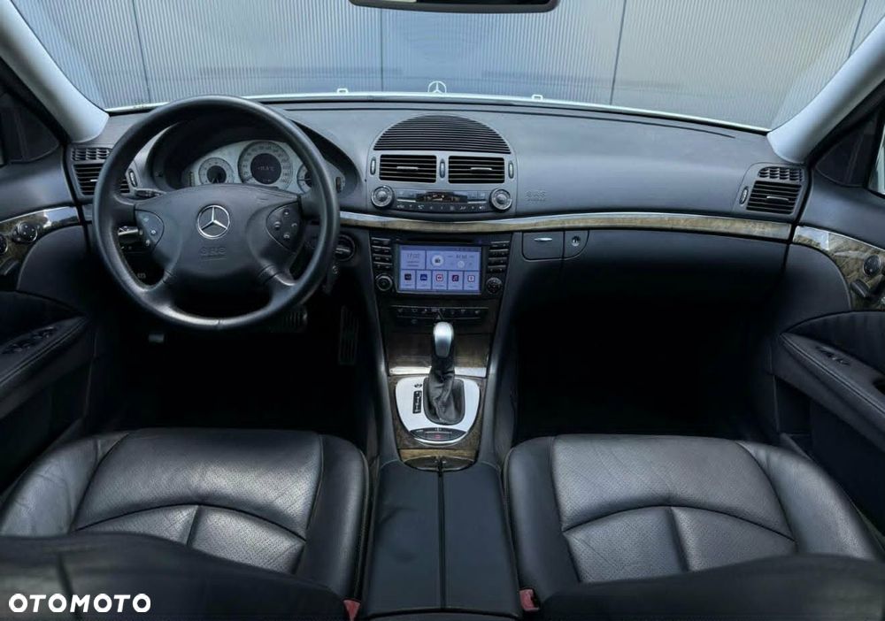 Mercedes-Benz Klasa E 500 Avantgarde Sport Edition AMG - 14