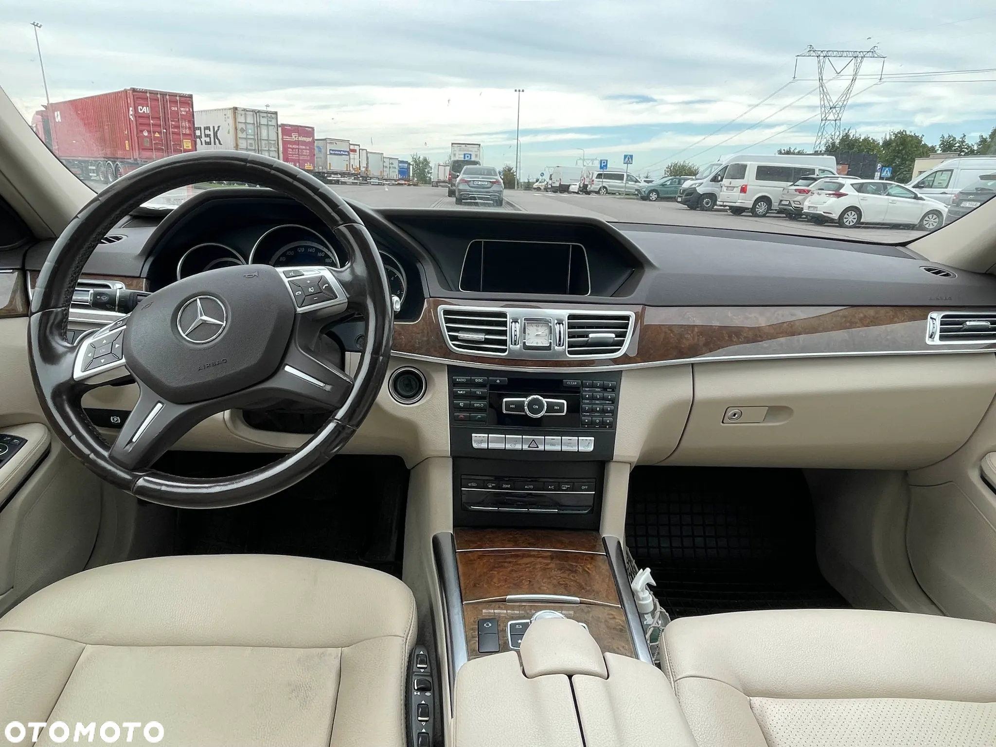 Mercedes-Benz Klasa E 220 T BlueTEC BlueEFFICIENCY Edition 9G-TRONIC Edition - 17