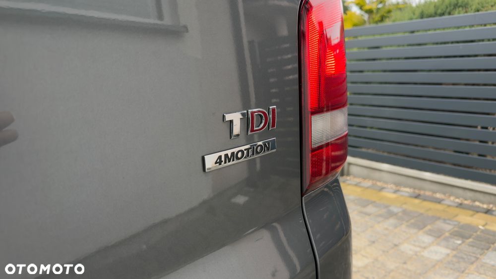 Volkswagen Multivan - 7