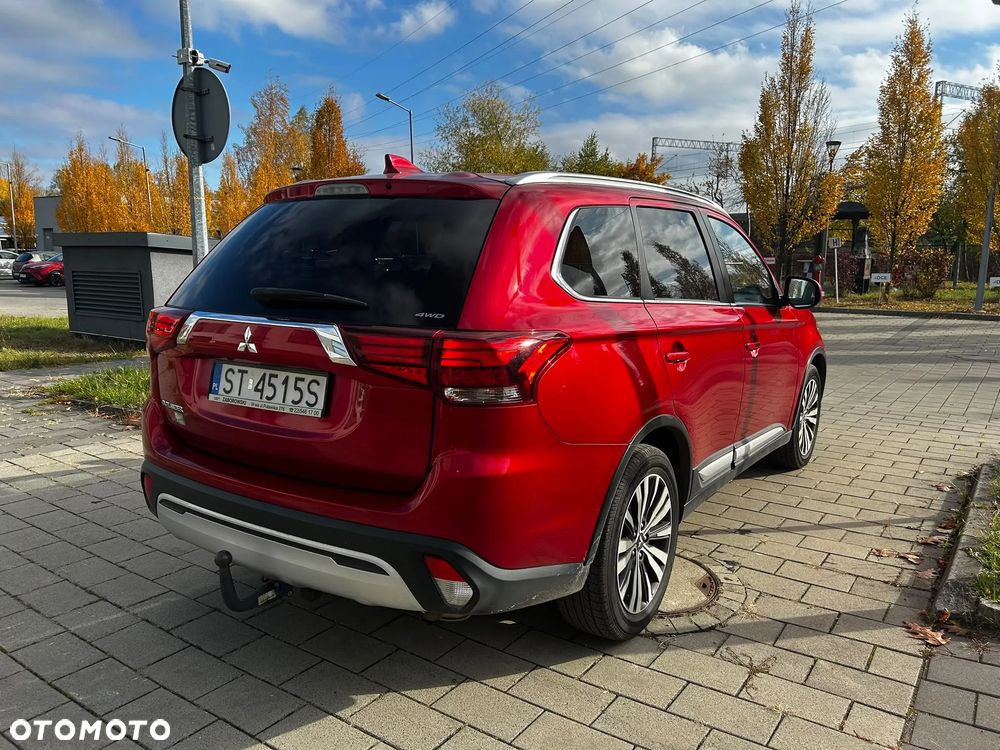 Mitsubishi Outlander 2019 photo 3