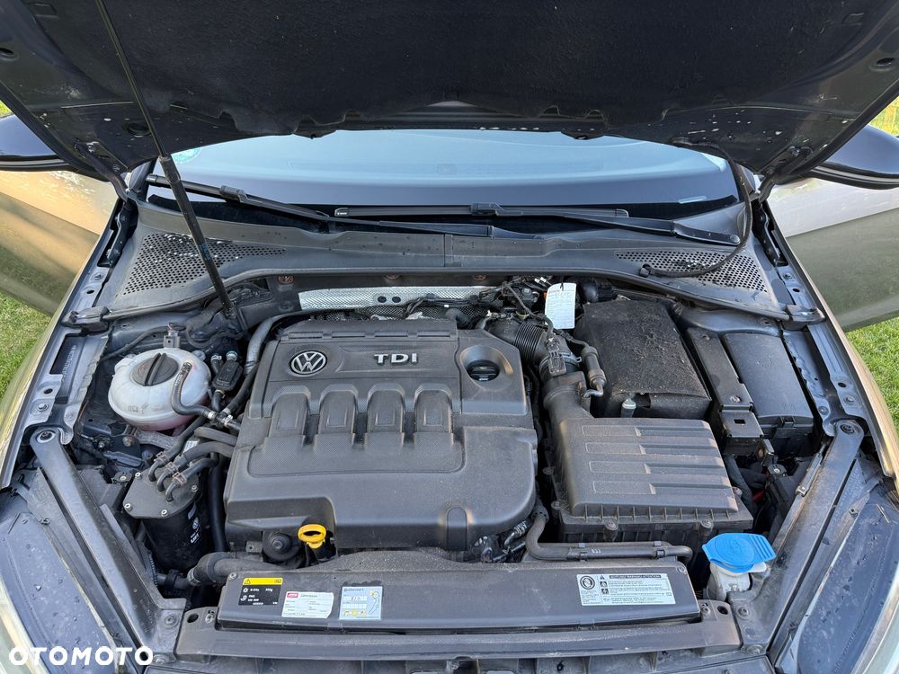 Volkswagen Golf 1.6 TDI BlueMotion Comfortline - 10