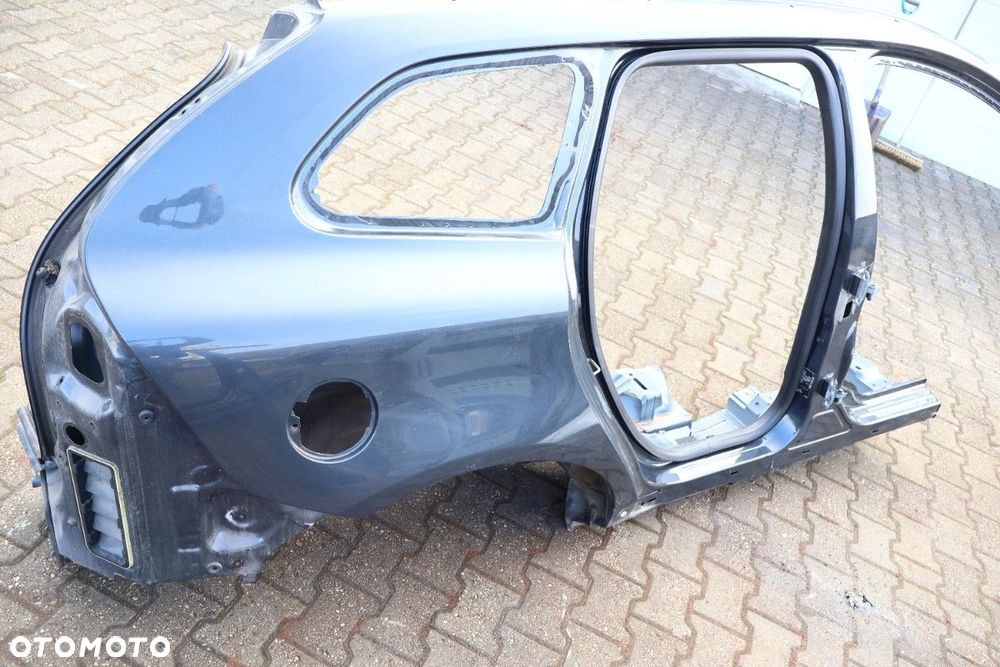 VOLVO XC60 I LIFT ĆWIARTKA BŁOTNIK PRAWA TYŁ 492-46 - 2
