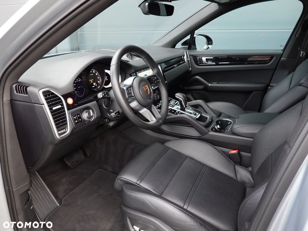 Porsche Cayenne S E-Hybrid Platinum Edition - 12