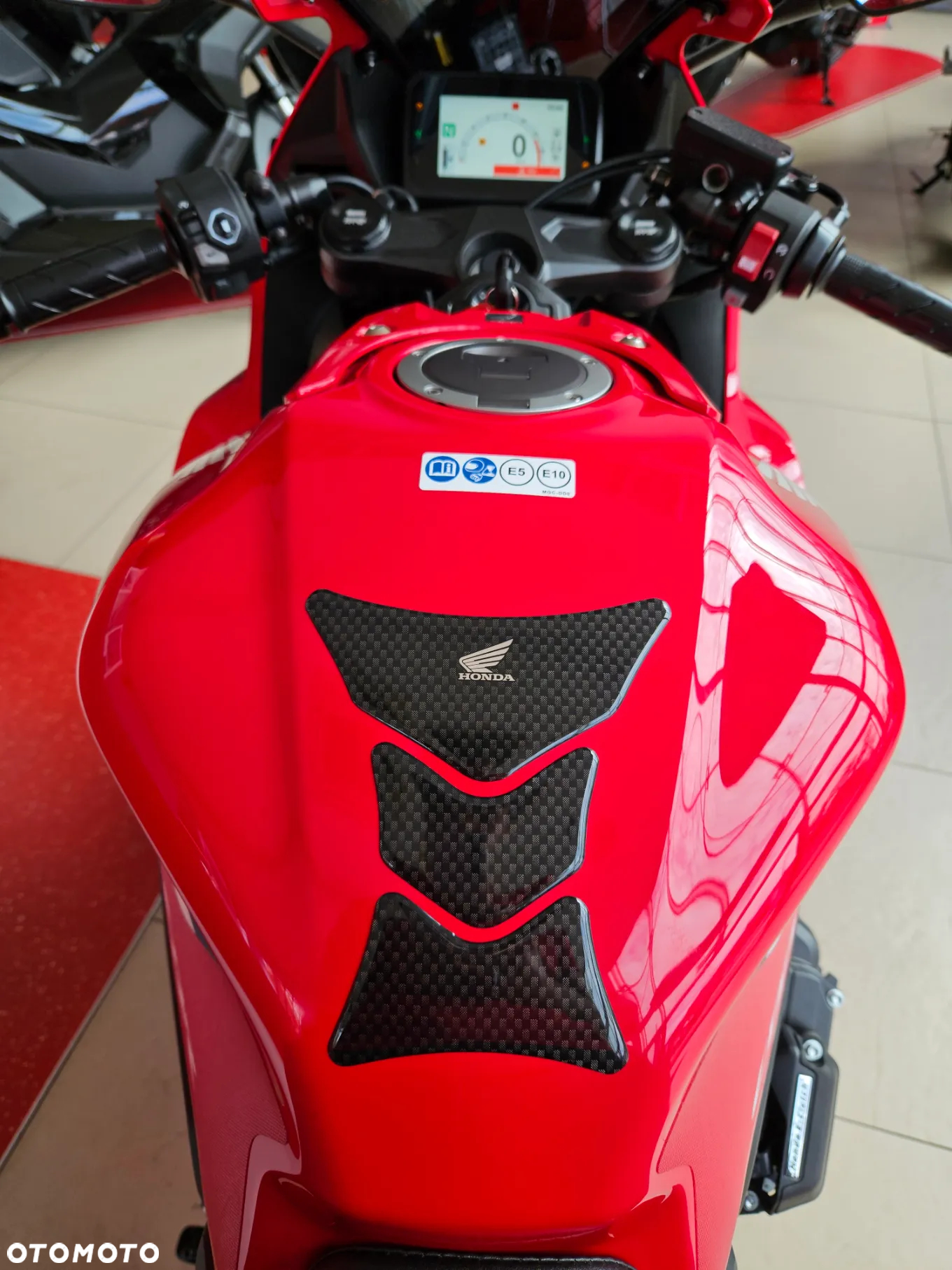 Honda CBR - 17