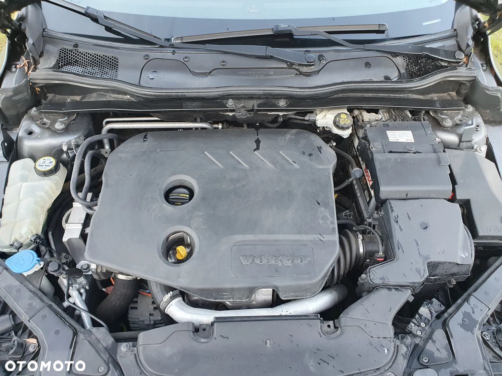 Volvo V40 - 16