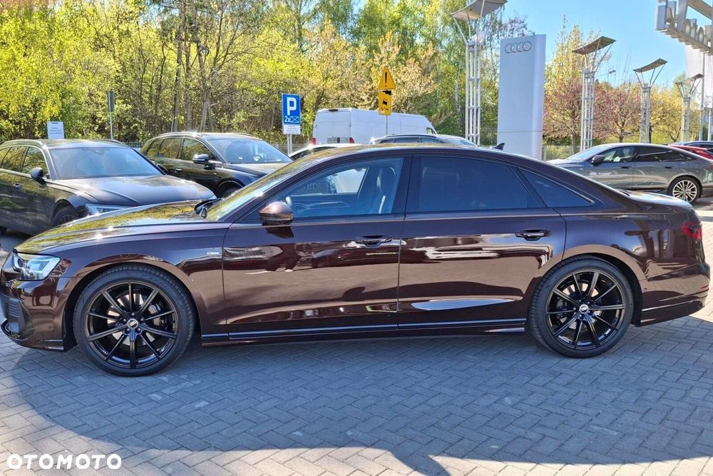 Audi A8 - 2