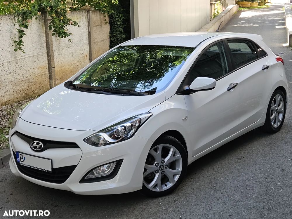 Hyundai i30 1.4 CRDi Trend - 10