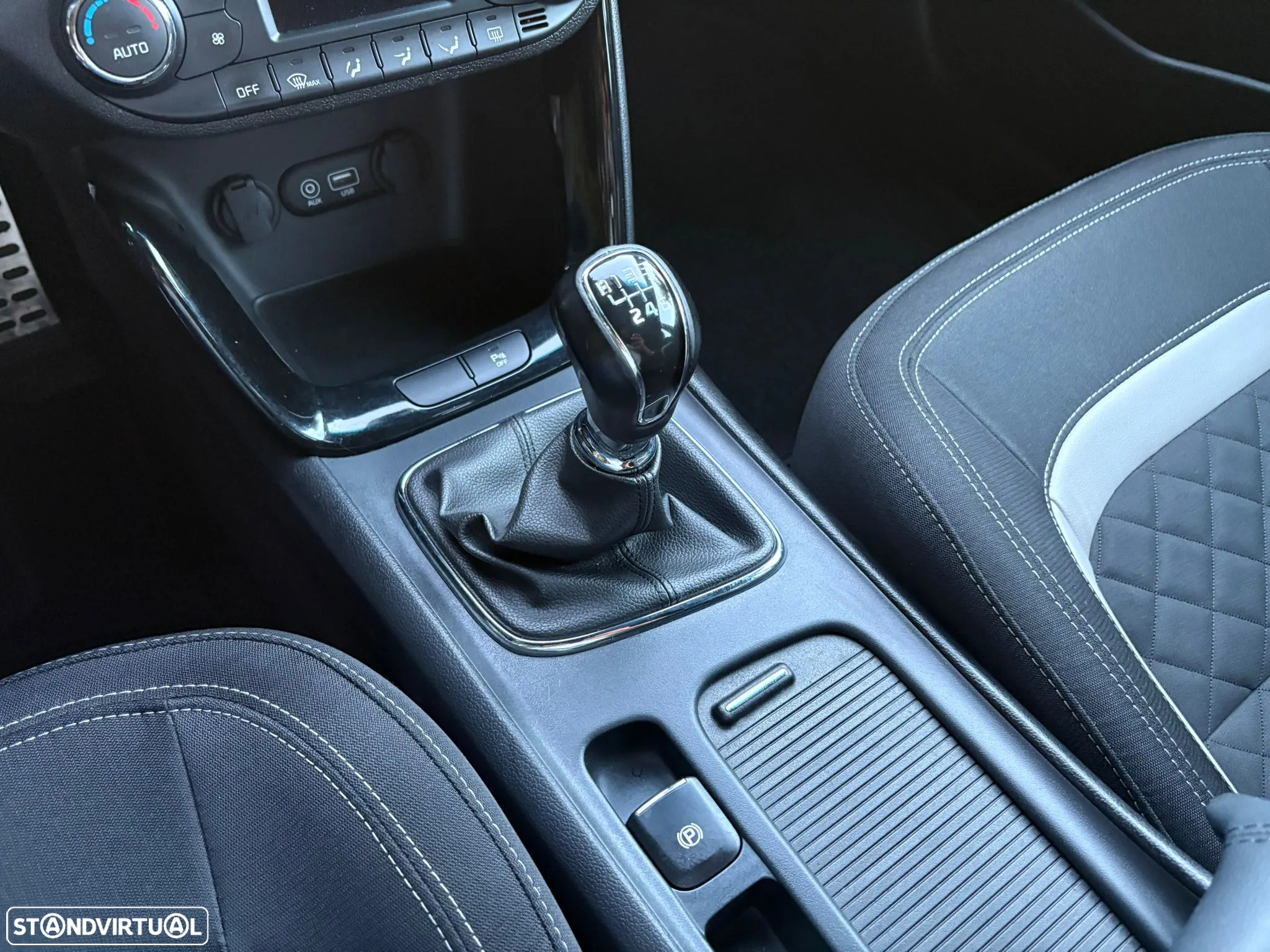 Kia Ceed 1.6 CRDi GT Line - 11