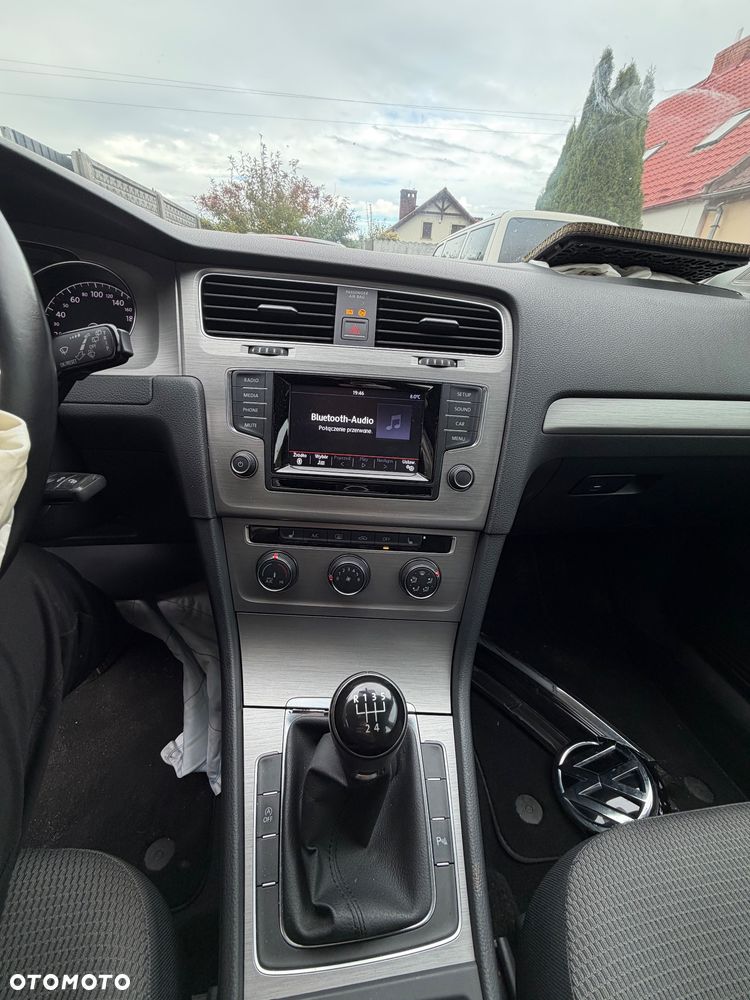Volkswagen Golf - 12