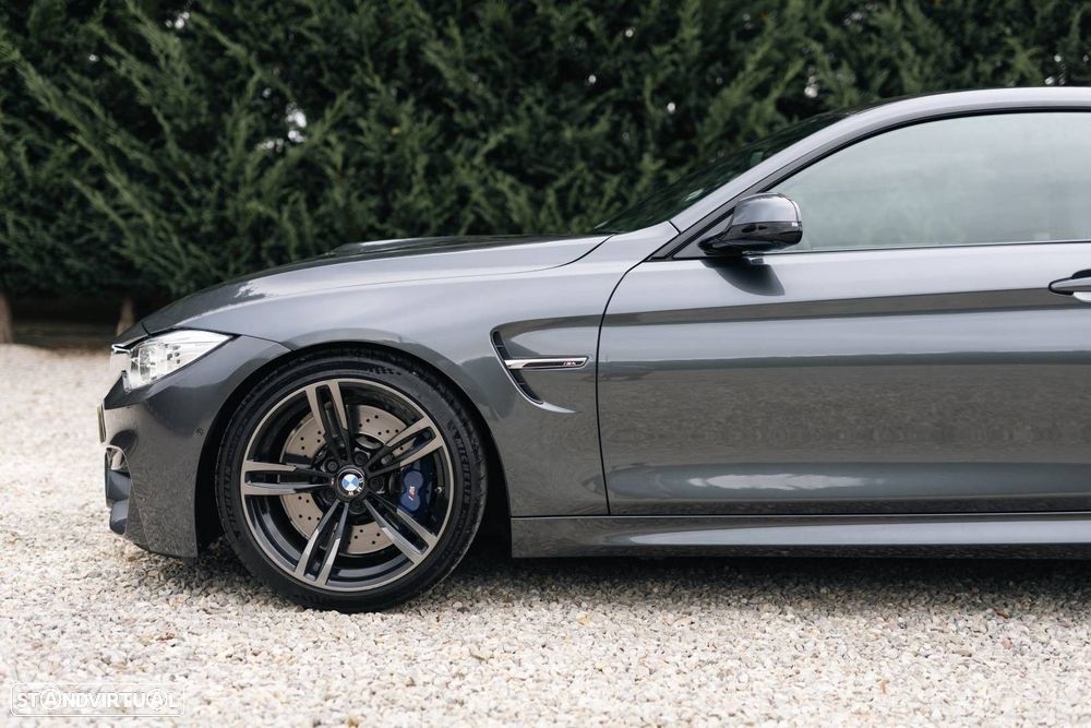 BMW M4 Auto - 27