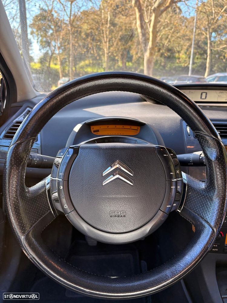 Citroën C4 - 13
