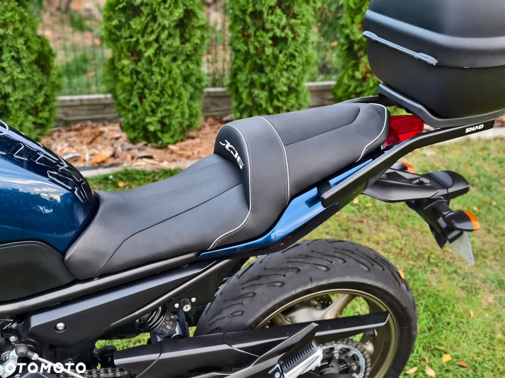 Yamaha XJ - 22