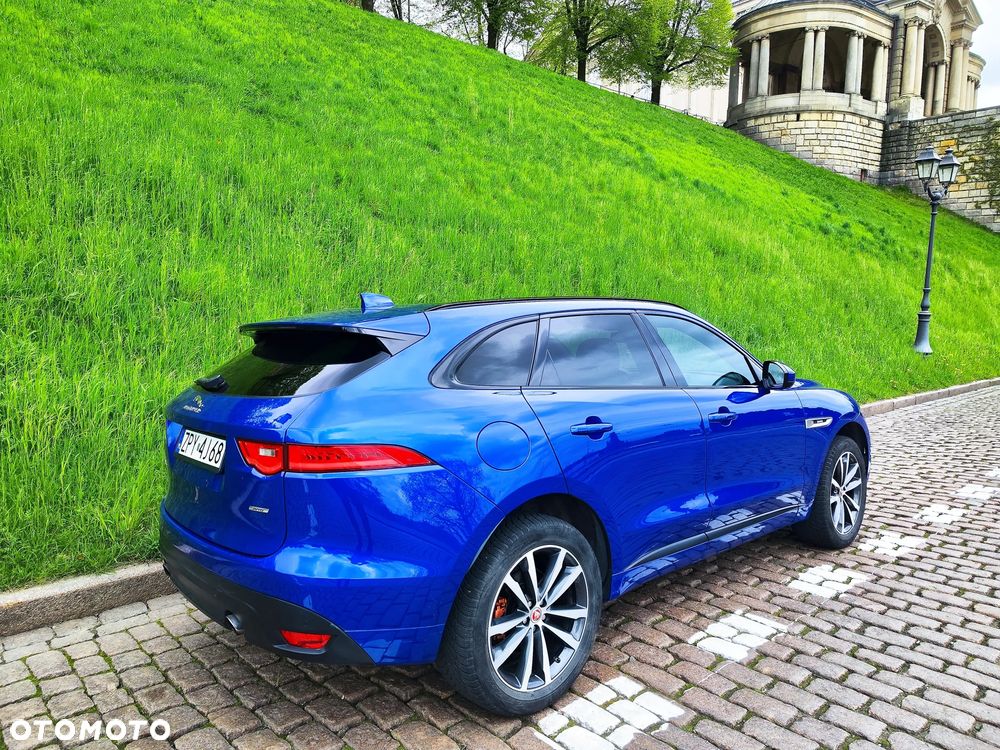 Jaguar F-Pace 2.0 i4D AWD R-Sport - 31