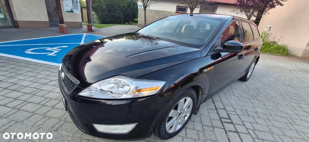 Ford Mondeo 2.0 TDCi Ambiente - 10