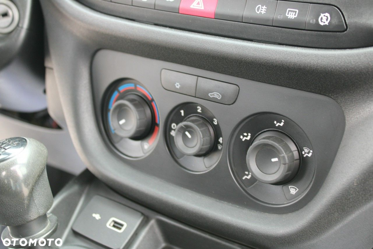 Fiat Doblo - 23