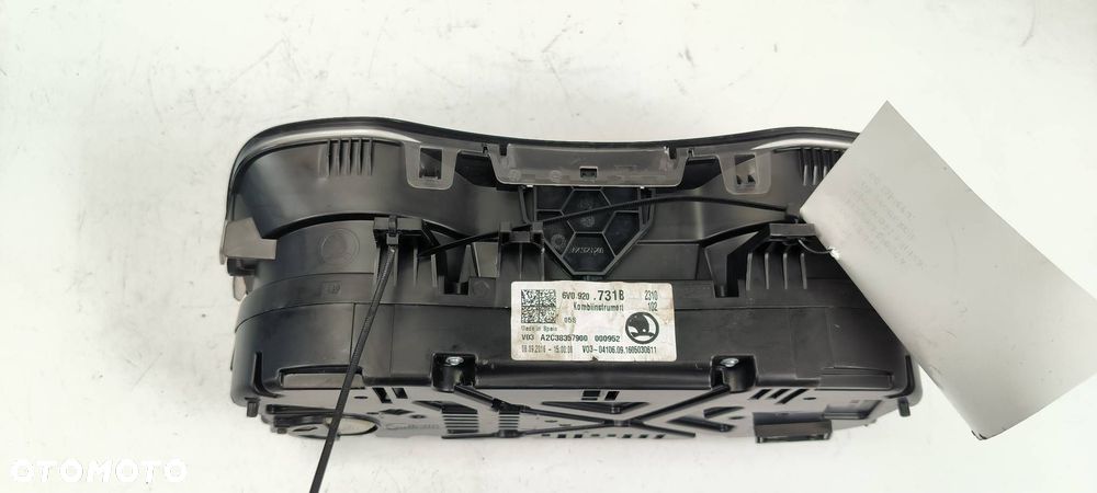 LICZNIK ZEGAR SKODA FABIA III 6V0920731B - 3