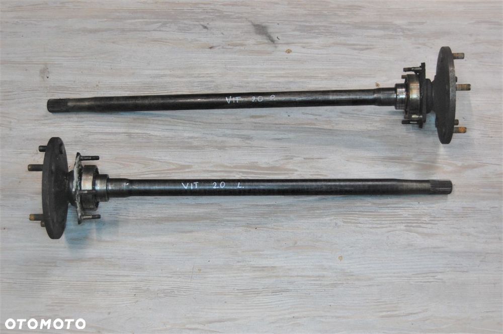 SUZUKI VITARA 2.0 - Półoś napędowa tył prawa lewa