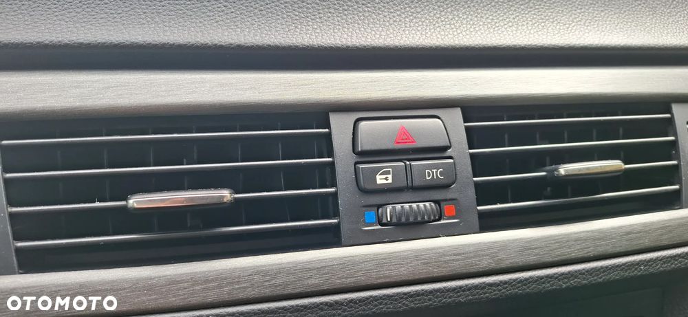 BMW Seria 3 325i - 6