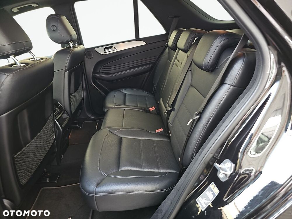 Mercedes-Benz GLE - 29