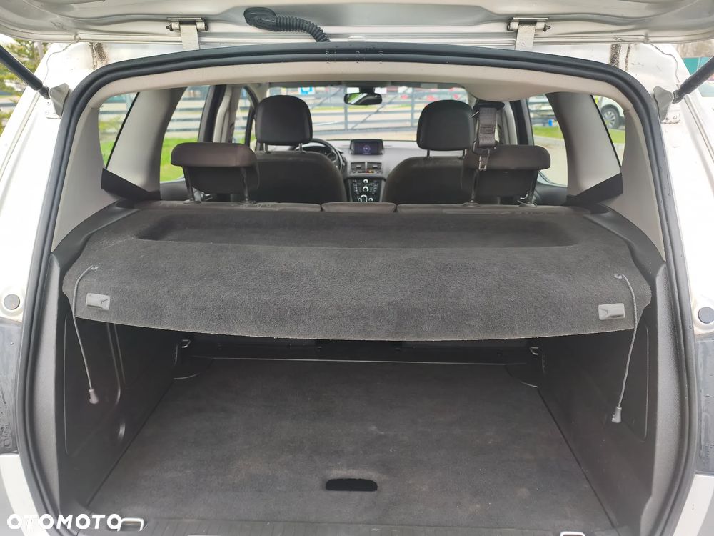 Opel Meriva - 9