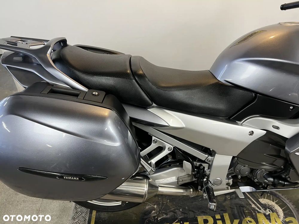 Yamaha FJR - 14