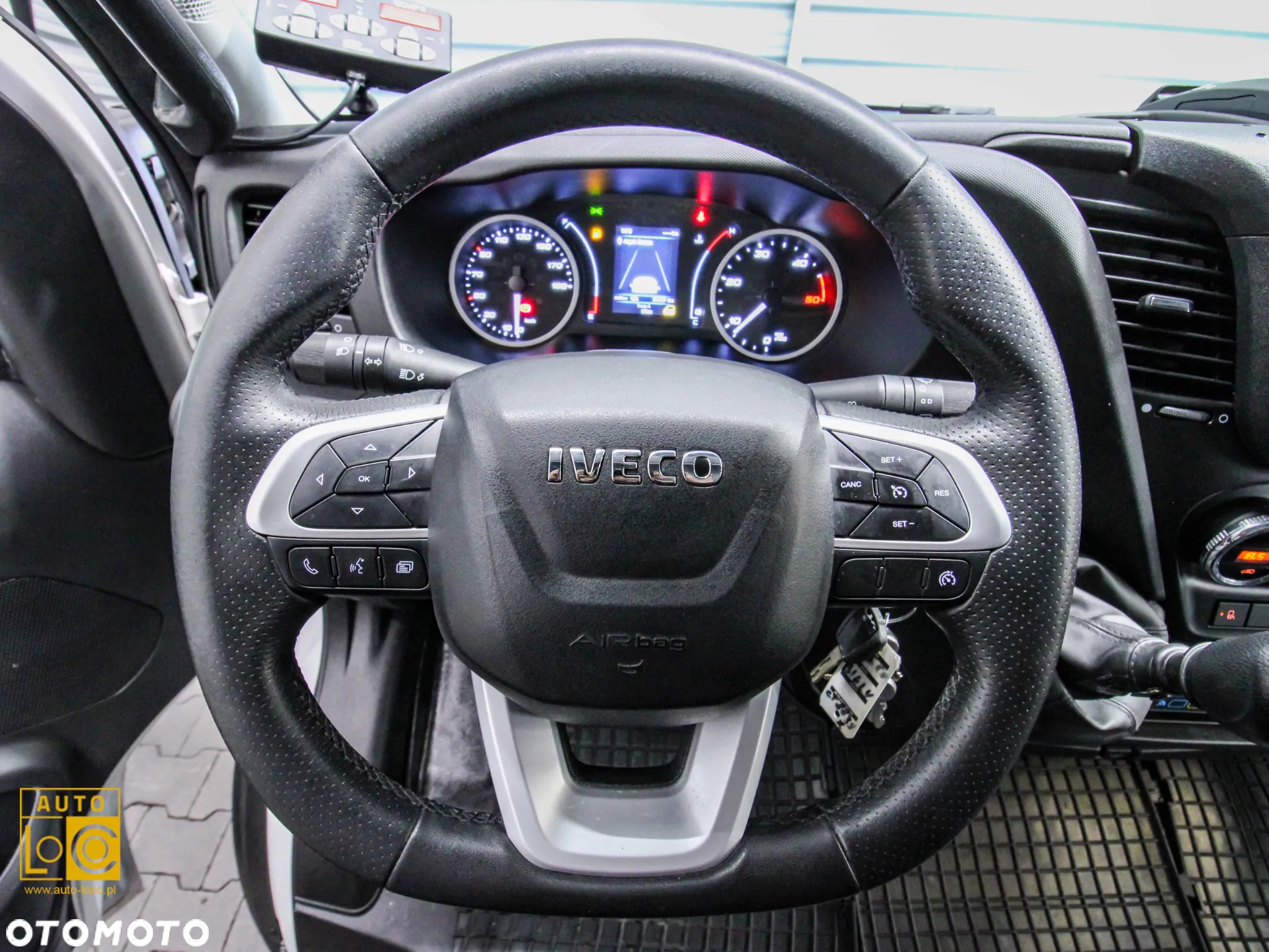 Iveco DAILY CHŁODNIA / MROŹNIA / AGREGAT x 2 - 19