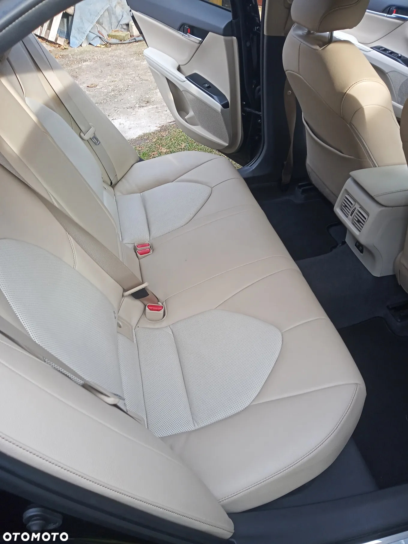 Toyota Camry 2.5 Hybrid Executive CVT - 9