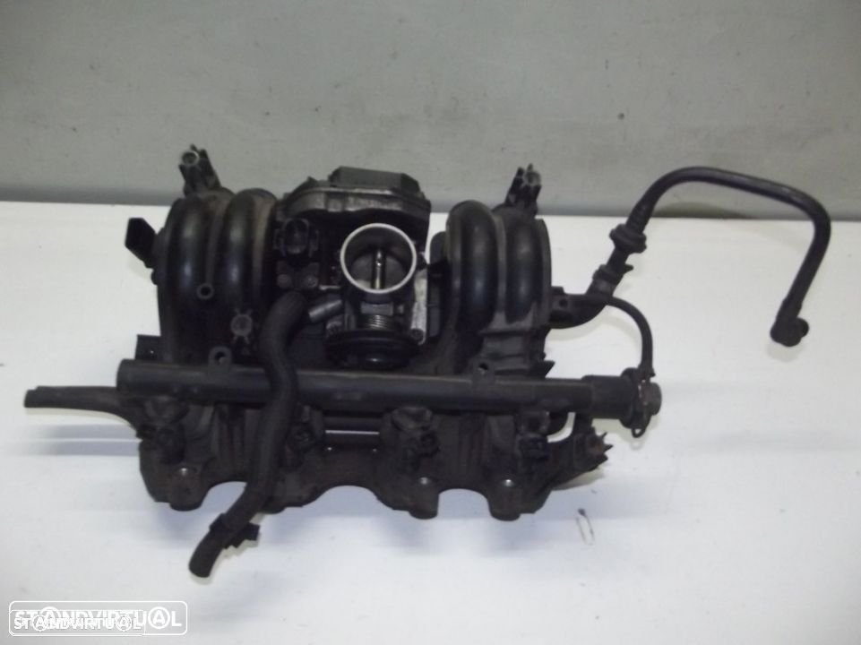 VW Polo Classic colector de admissão - 2