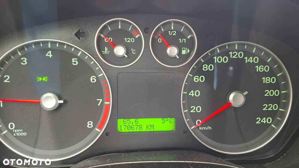 Ford Focus 1.6 Ambiente - 10