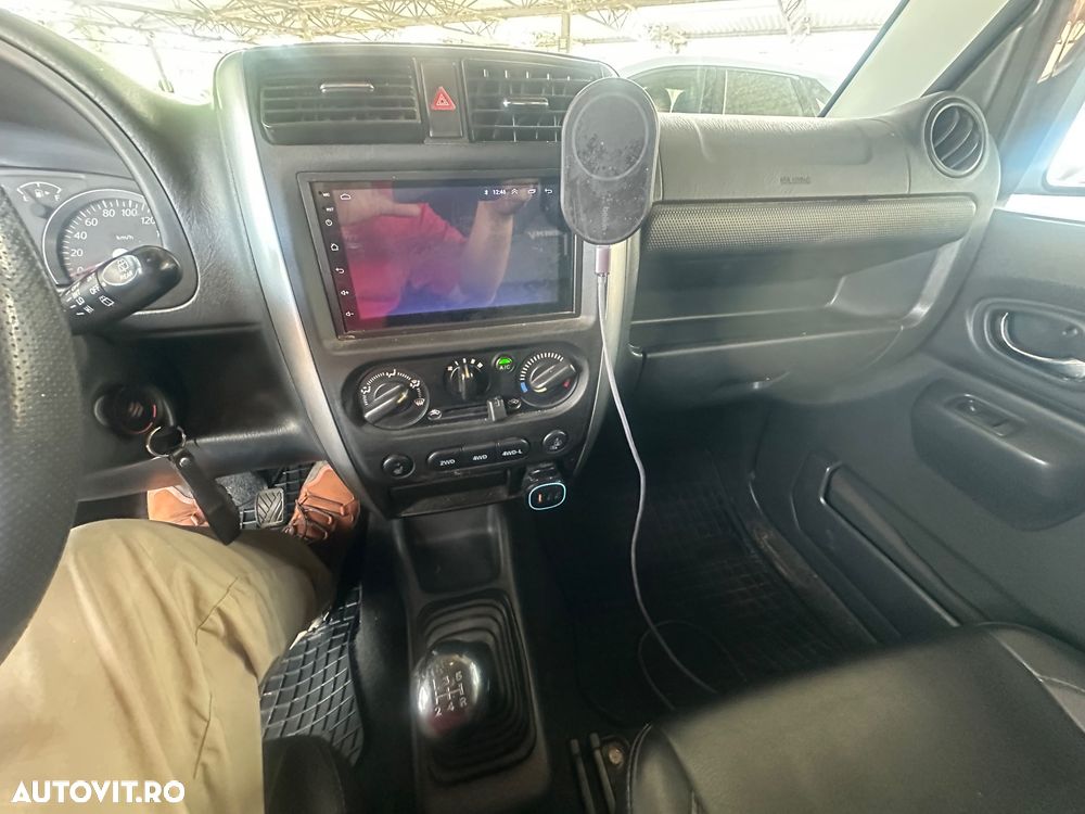 Suzuki Jimny 1.3 JLX - 11